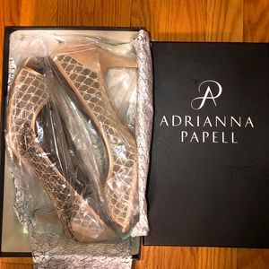 NIB Adrianna Papell Jamie Heels